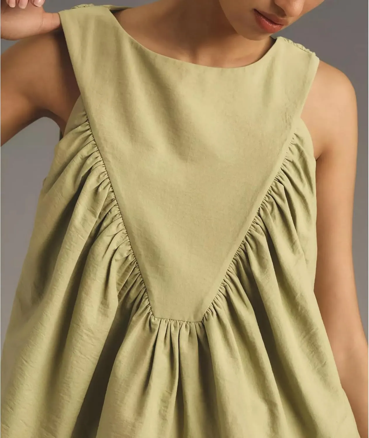 Hixiaohe Shirred Swing Tank Tops for Women Fashion Flowy Sleeveless Shirts Casual Crew Neck Blouse Loose Fit Ruffled Tops