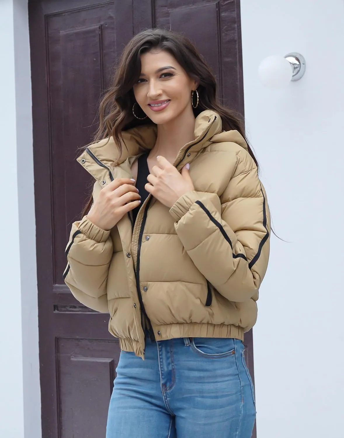 Pioneer Camp Women's Winter Cropped Puffer Jacket with Hood Waterproof Short Warm Quilted Jacket Puffy Bubble Coat Outerwear