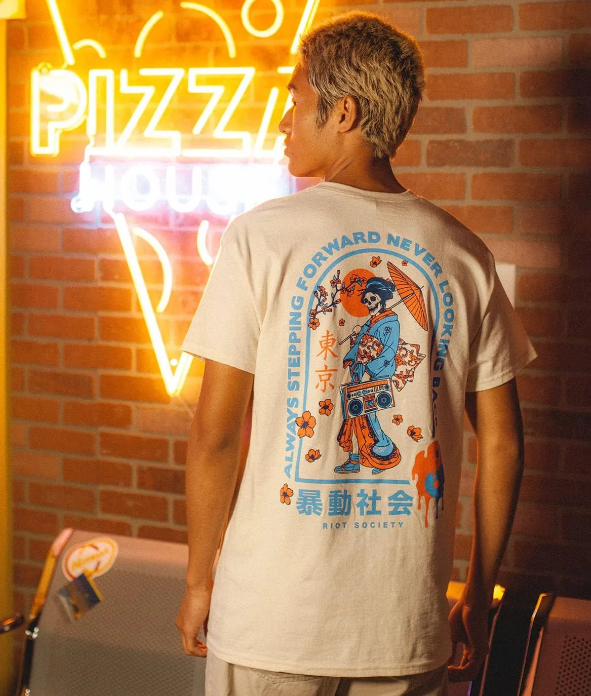 Riot Society Men's Short Sleeve Graphic Fashion T-Shirt
