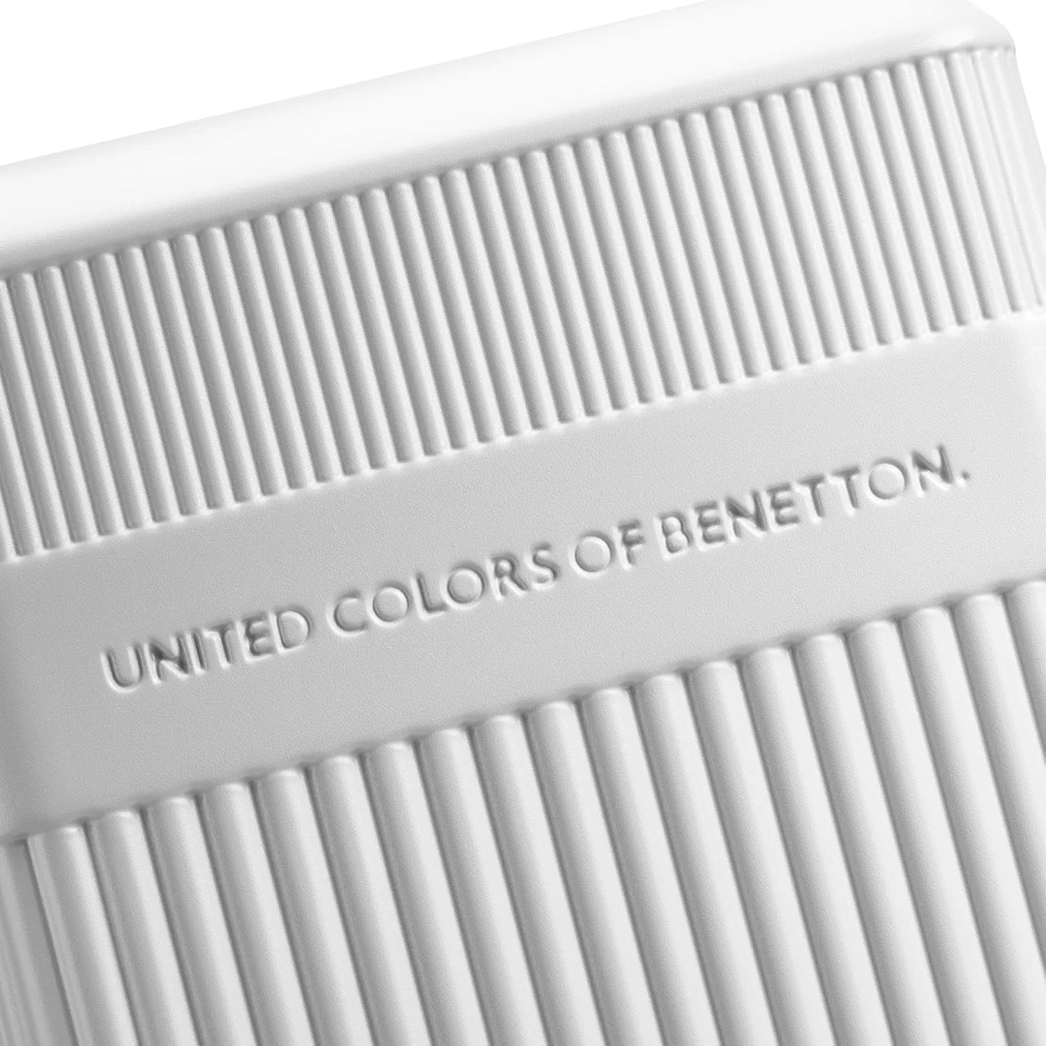 United Colors of Benetton Ribbed Hardside Expandable Luggage with Spinner Wheels, White, Carry-On 20 Inch