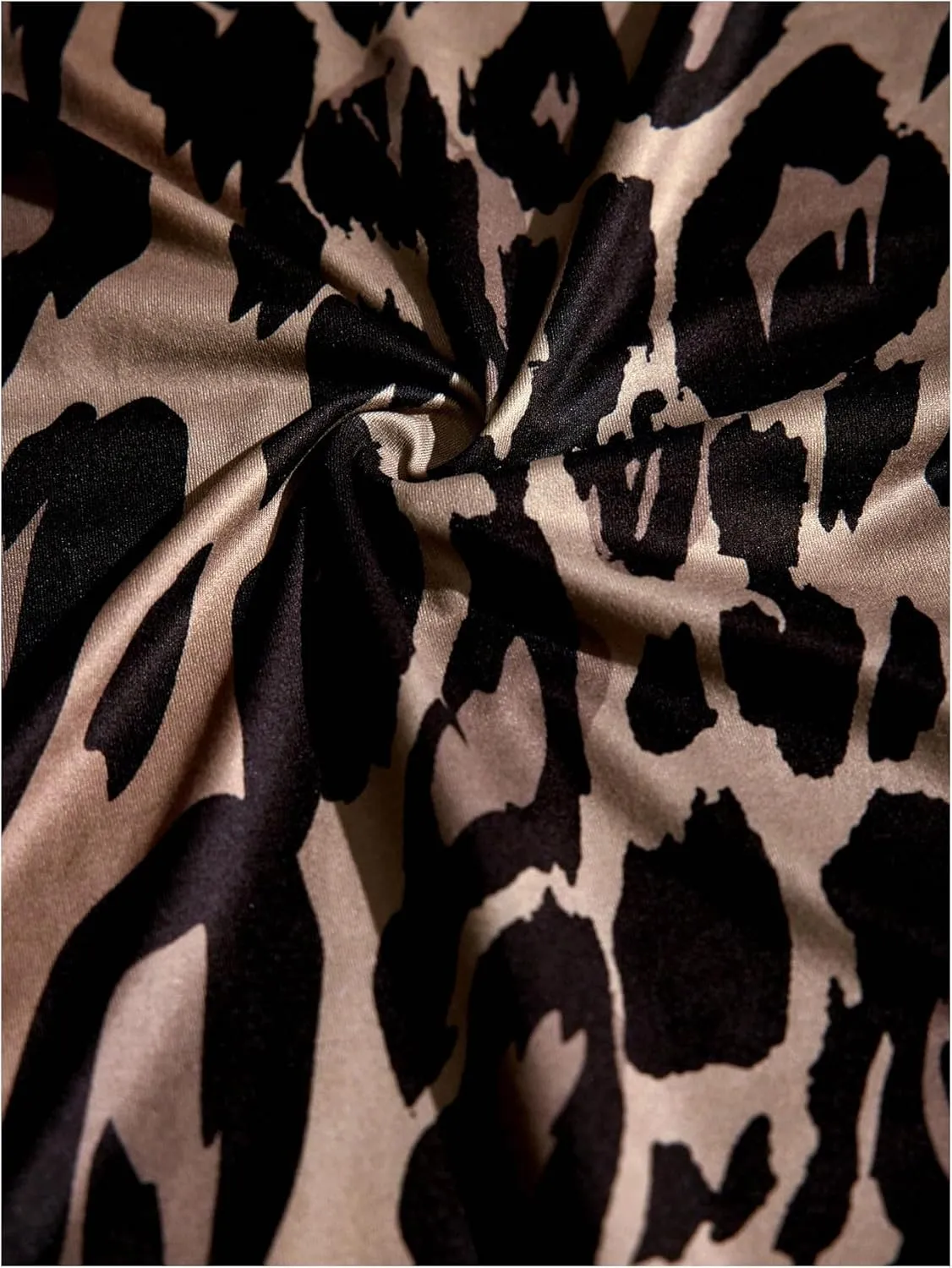 WDIRARA Women's Plus Size Leopard Print Elastic Waist Bodycon Maxi Skirt Pencil Skirt