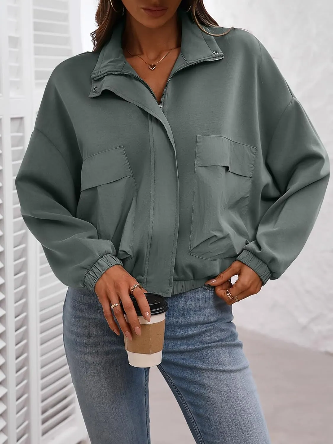 Women's Cropped Oversized Safari Jackets Zip Up Stand Collar Neck Long Sleeve Utility Anorak jacket with Pocket